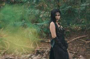 How To Dress Goth For A Date Night?